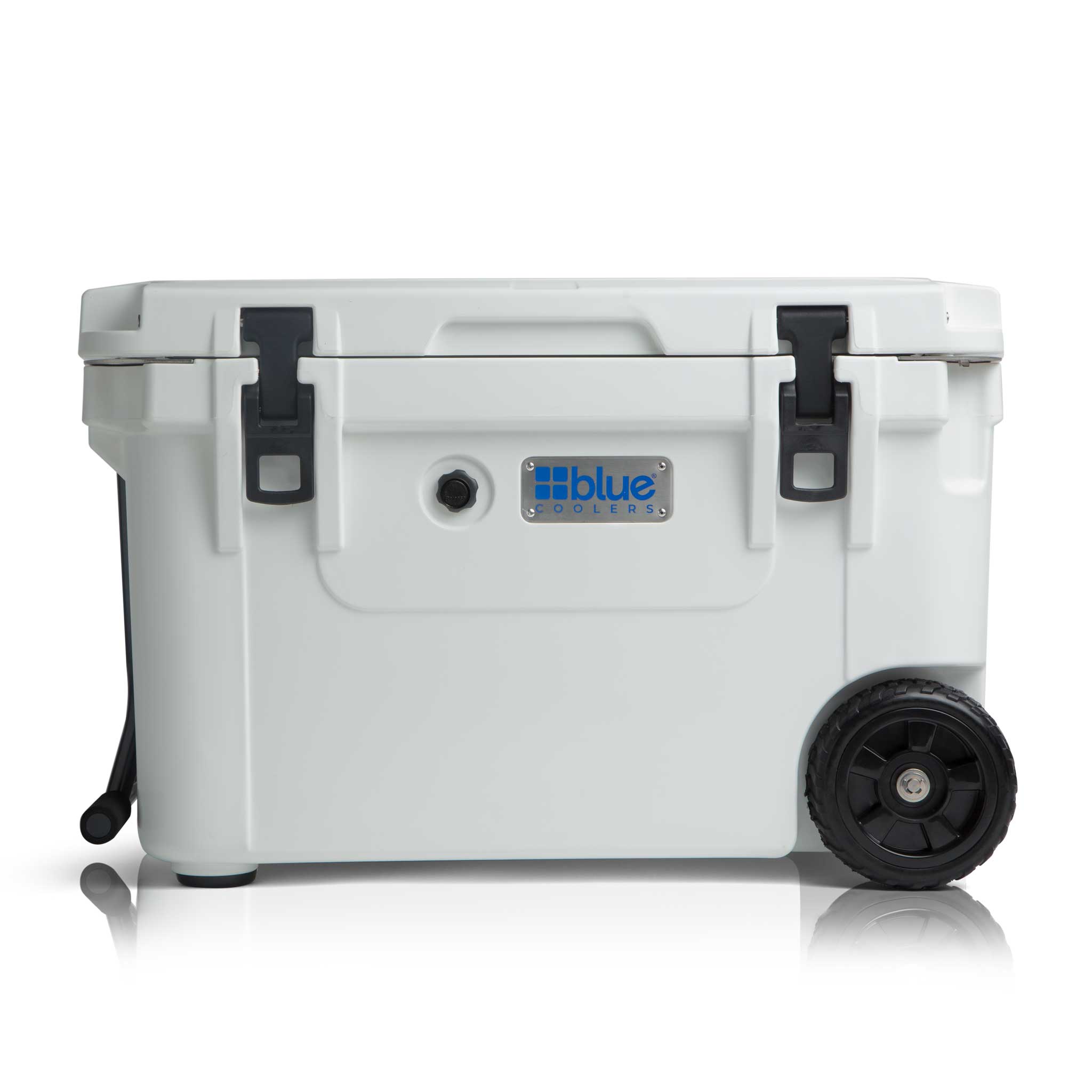 Roto molded cooler with 2024 wheels